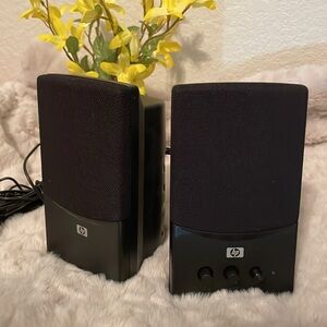 HP Universal Black USB Charging Computer Speakers cable included EUC Set of 2